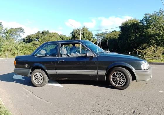 FORD VERONA 1.8 GLX 8V GASOLINA 2P MANUAL